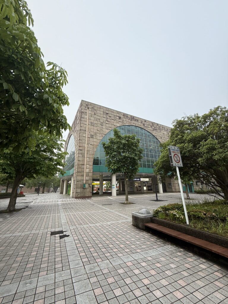朝の公津の杜の駅